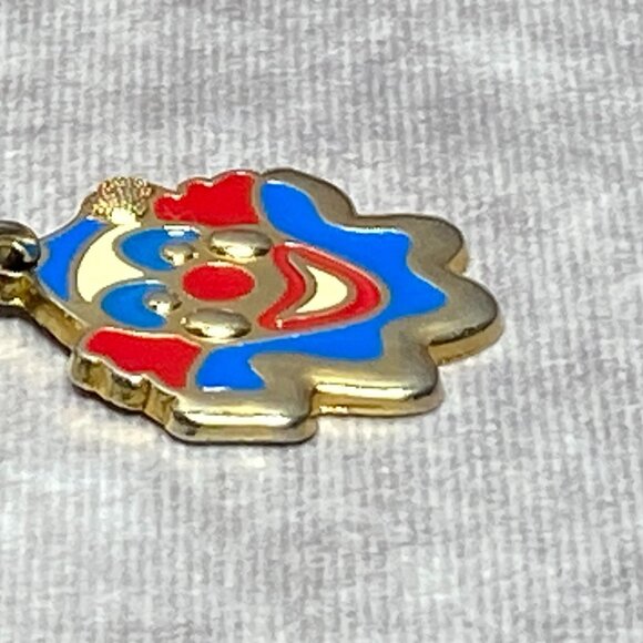Circus Circus Hotel Casino Clown Keychain Vintage Gold Tone Pendant USA - Picture 4 of 9